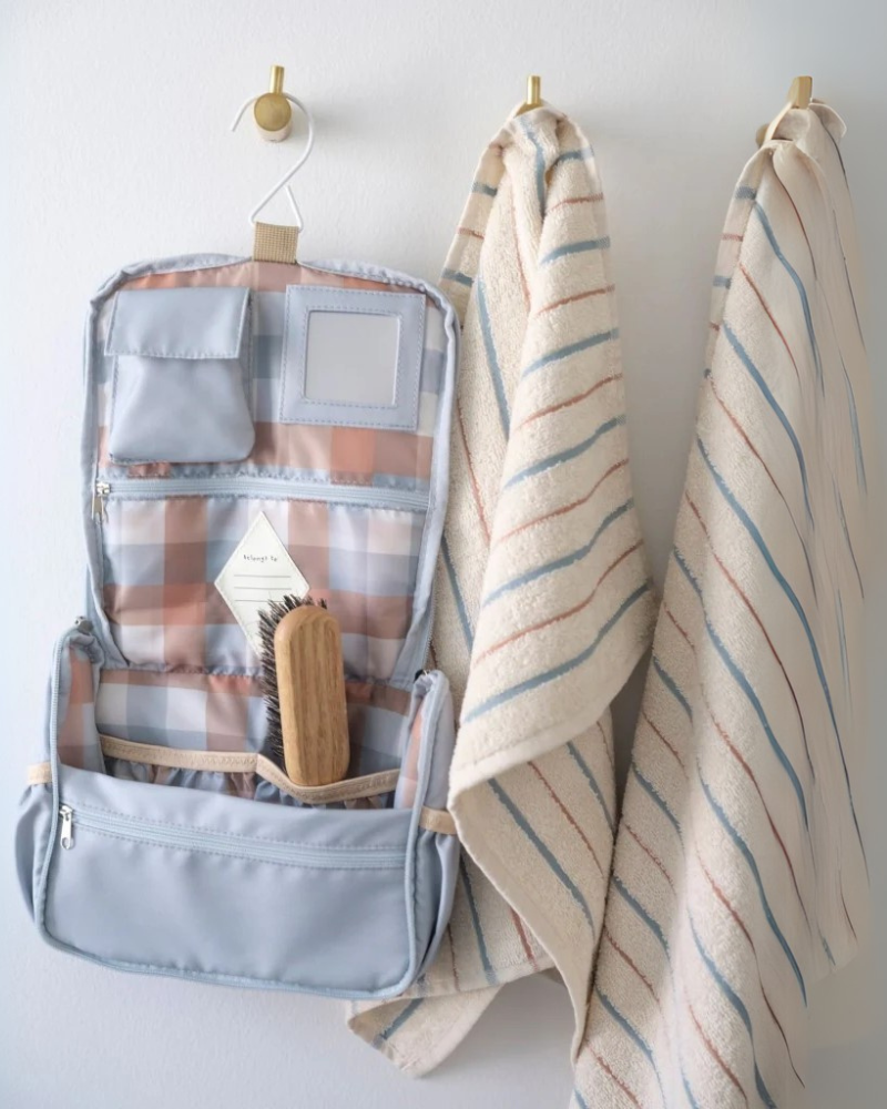 Toiletry Bag With Hanger image 0