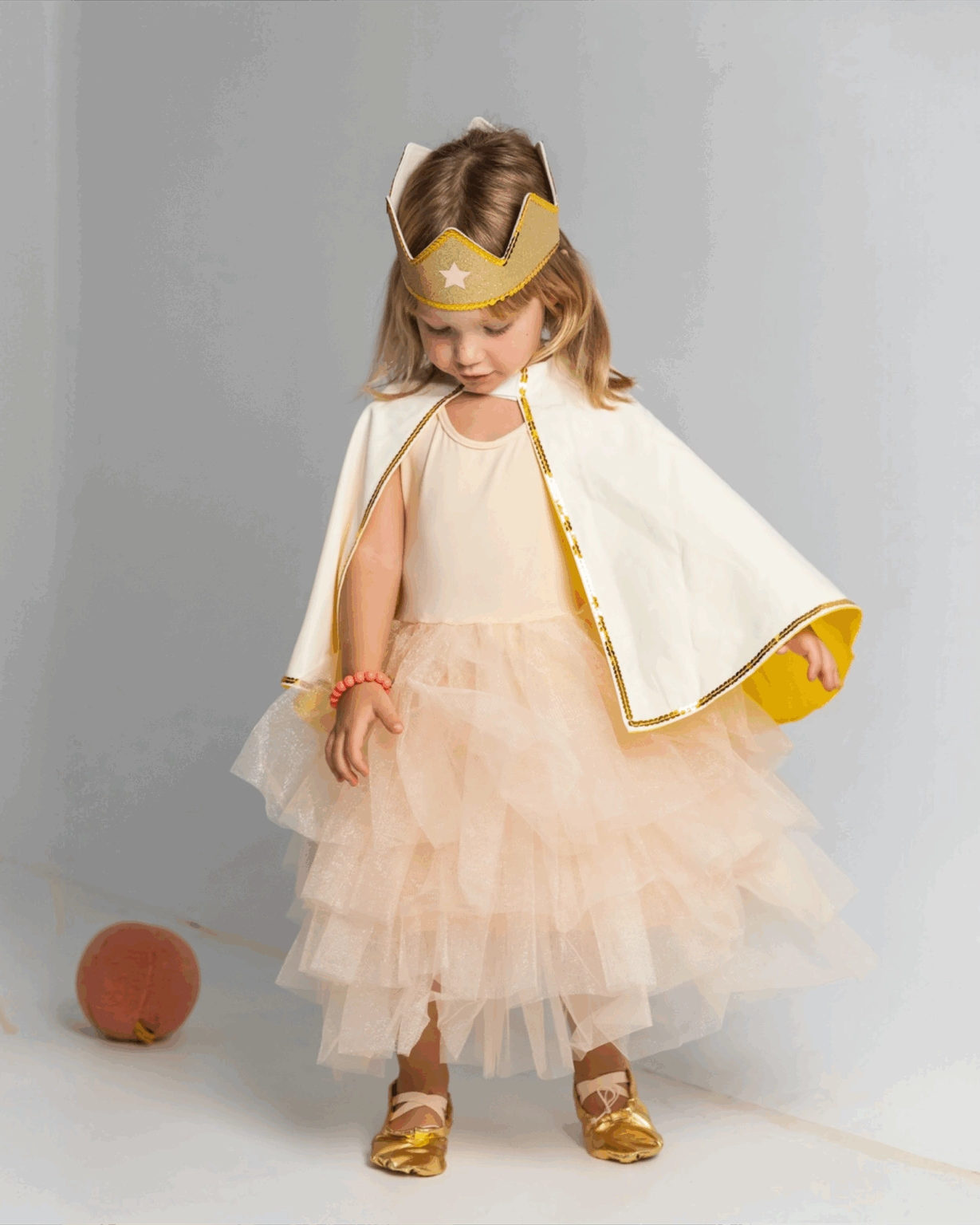 The baby cape and crown set – gold image 3