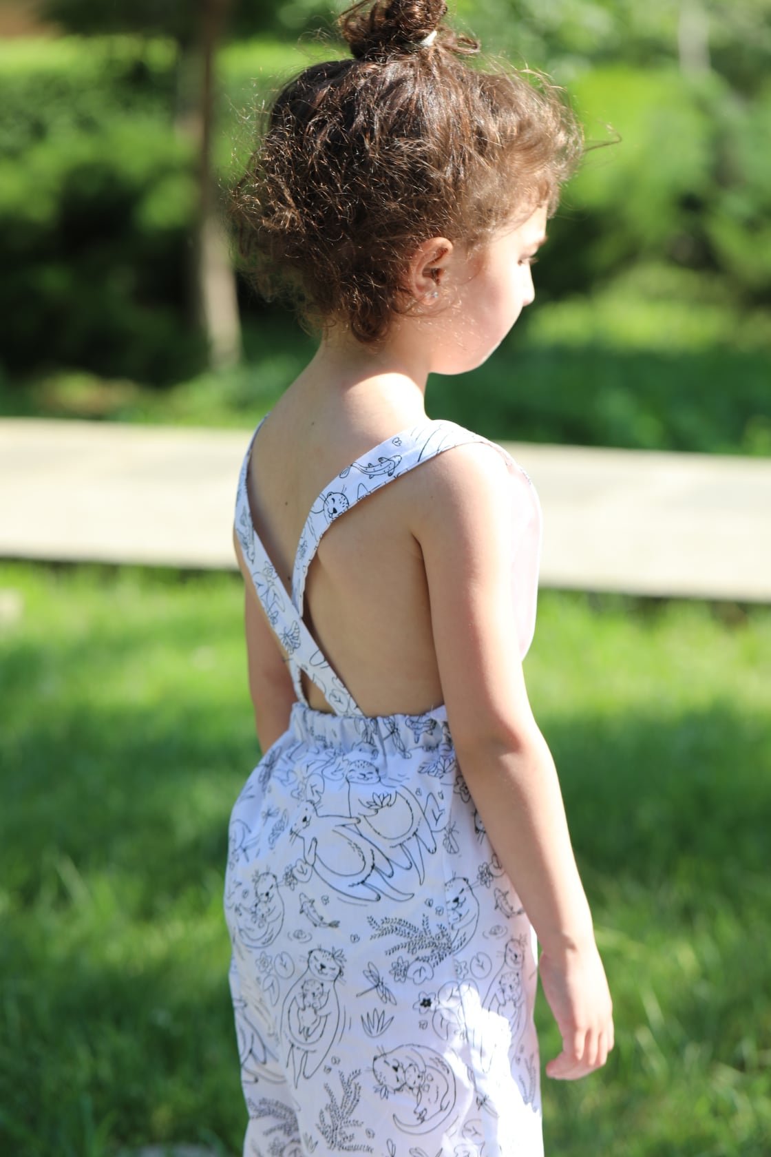 Coloring jumpsuit image 2