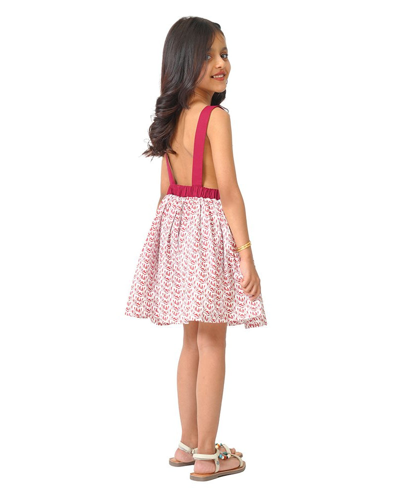 Backless dress image 7