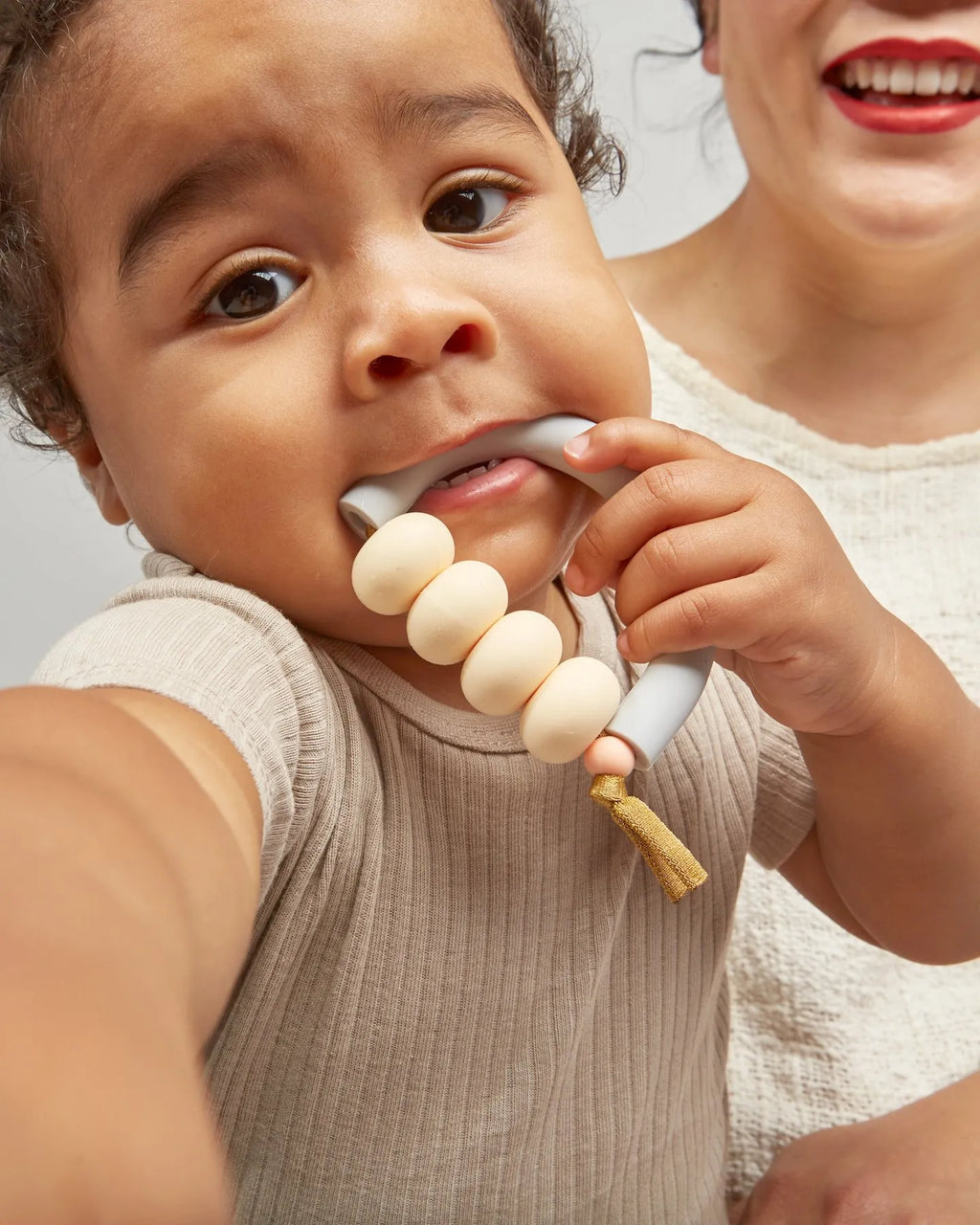 Dandelion Arch Teether image 1