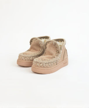 Summer Eskimo Sneaker Kid Monochrome image 9