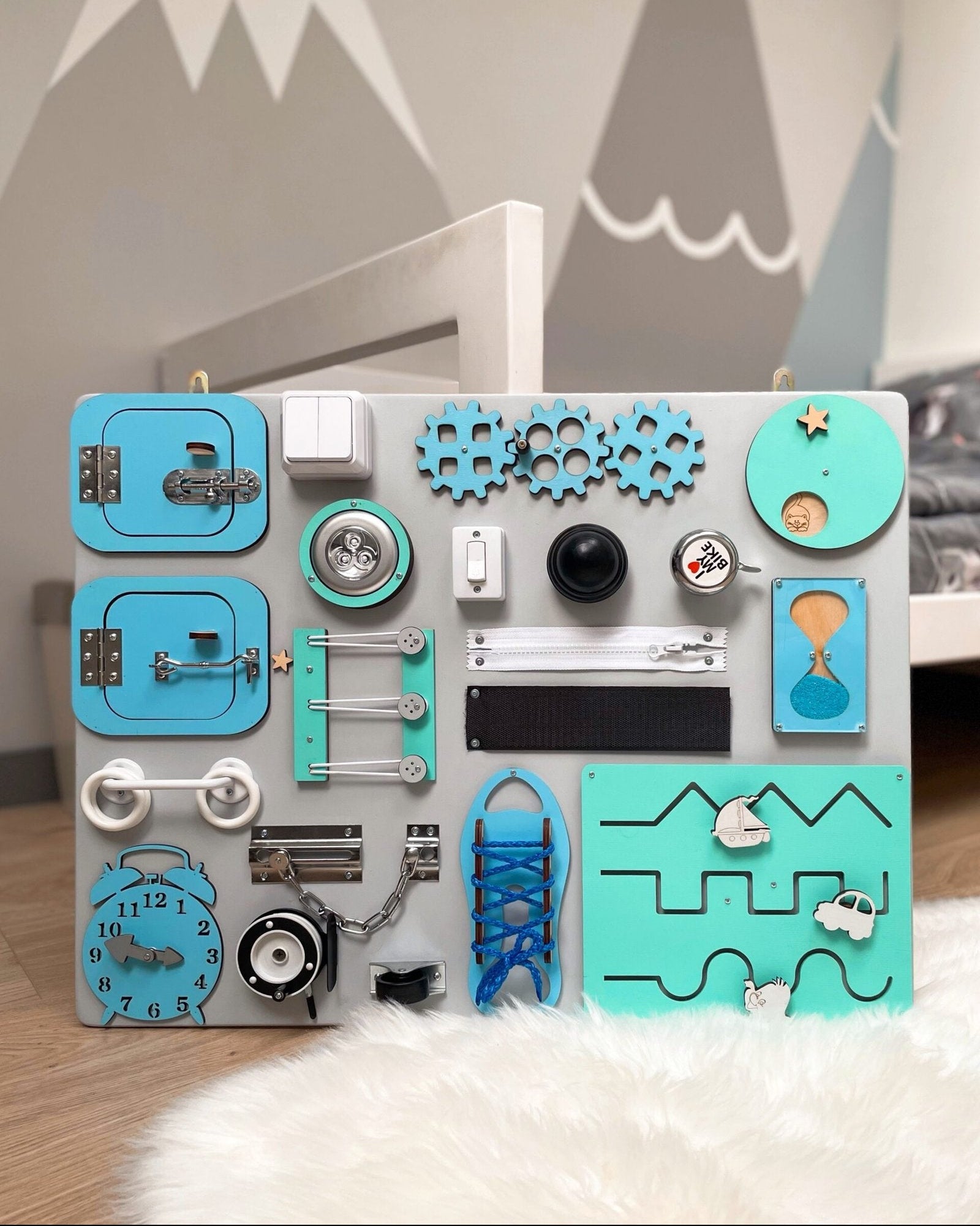 Busy Board MAXI (blue-mint) image 0
