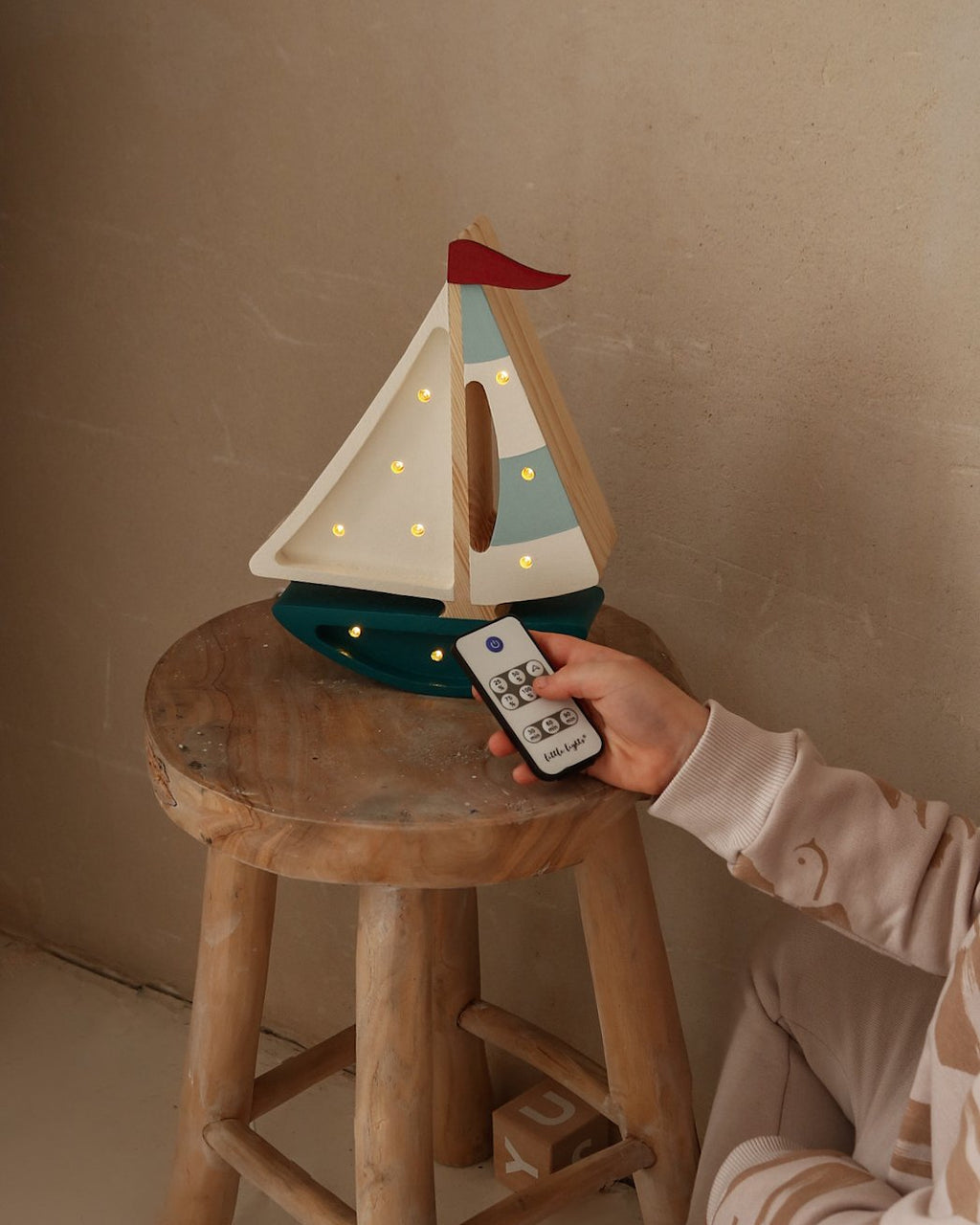 Sailboat Lamp Teal image 8