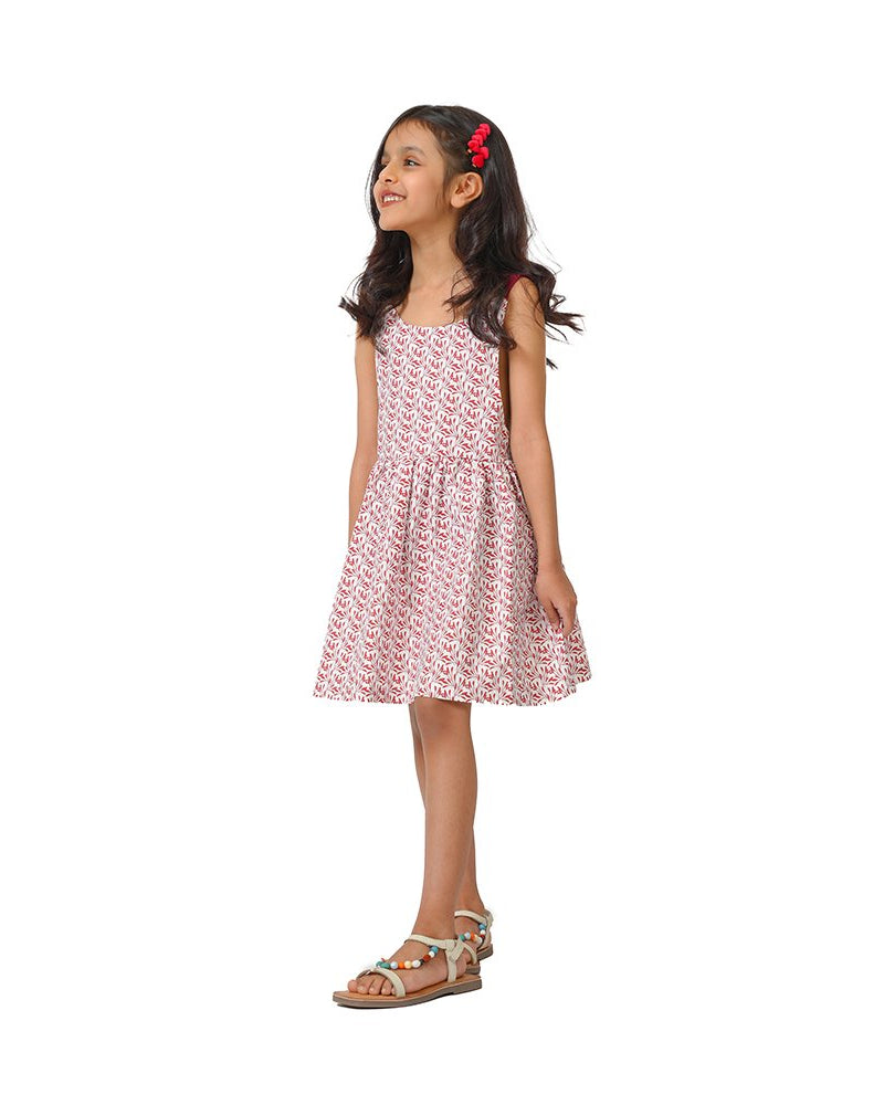 Backless dress image 8