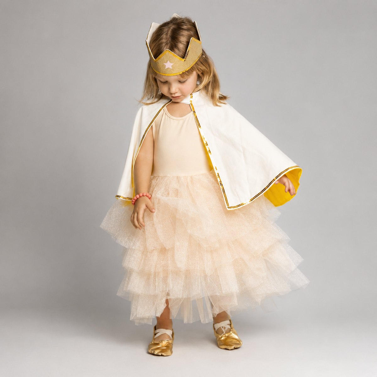 The Baby Cape And Crown Set Gold