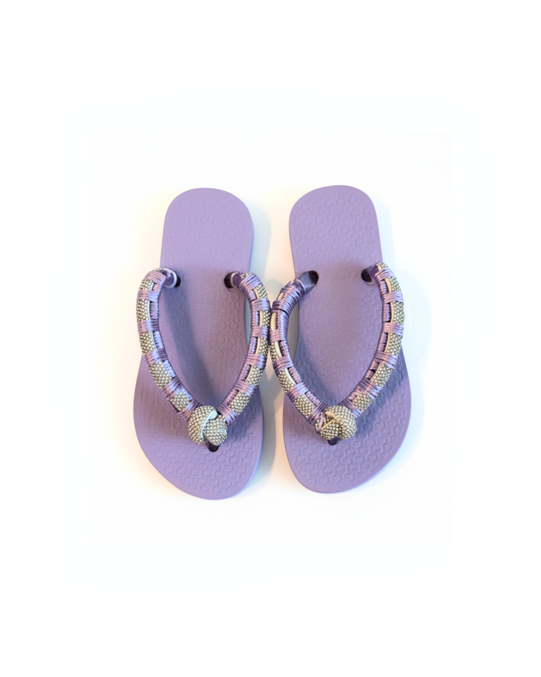 WHITE CRYSTAL AND KNOT ON STRAPS