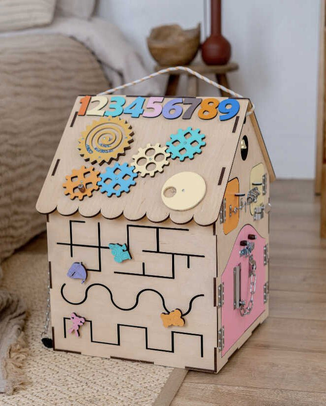 Mini Busy House image 3