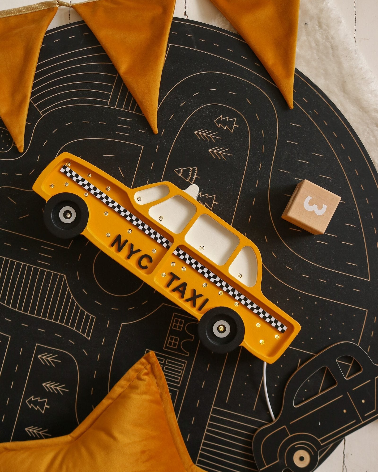 Nyc Taxi Lamp image 0