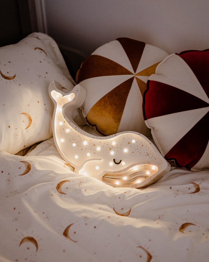 Whale Lamp image 1