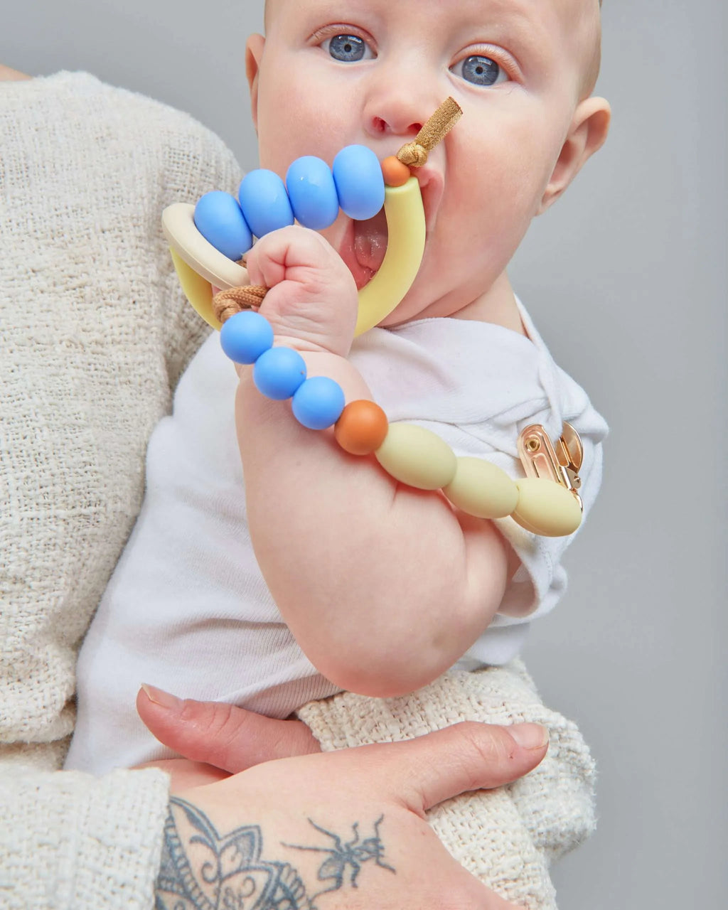 Bluebell Arch Ring Teether + Clip Set image 2