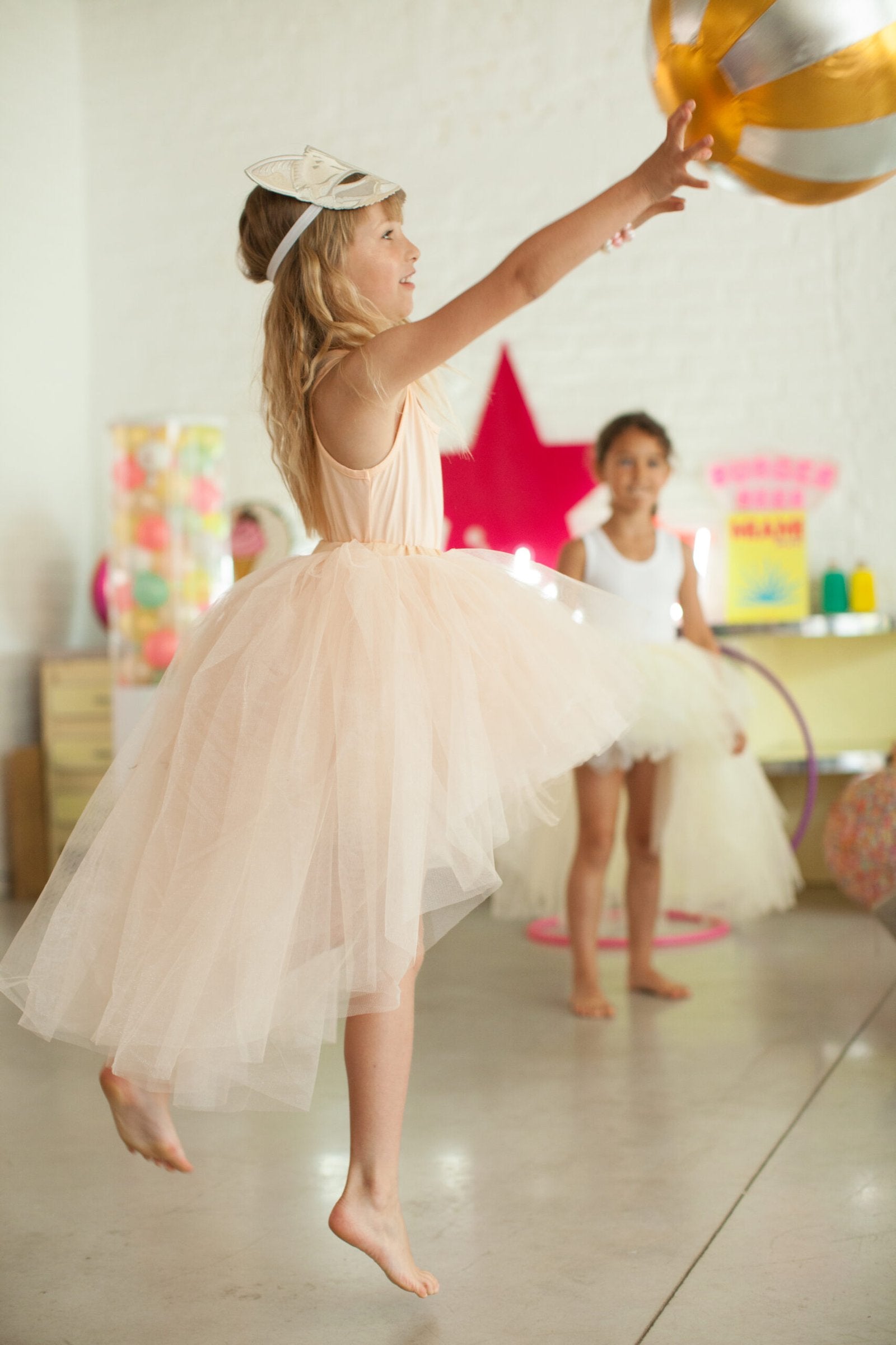 Circus Fabric Balloon 40 cm – Gold image 1