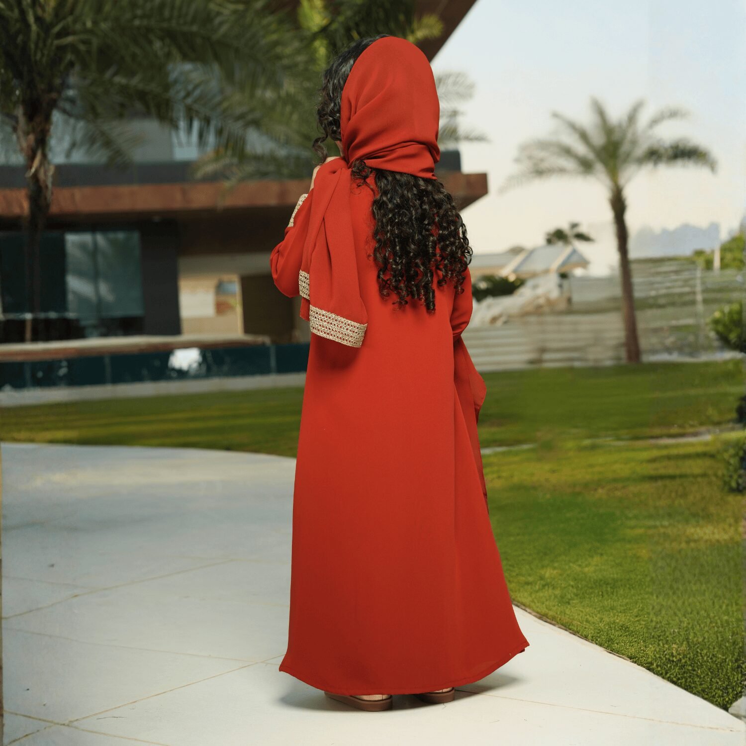 red abaya - back